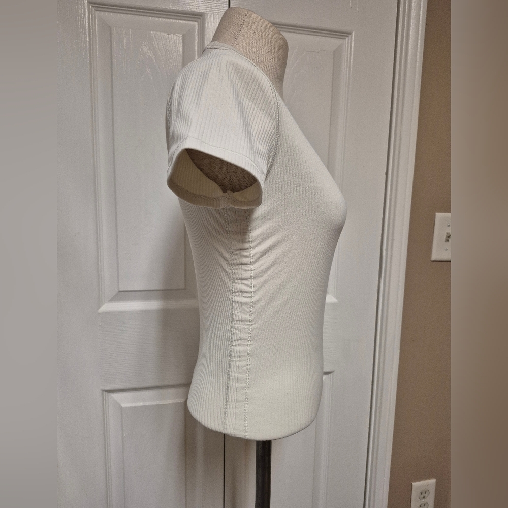 lululemon athletica Cream Sweater - Picture 6 of 6